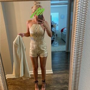 Elegant Laced Romper S